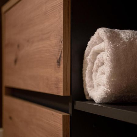 Maison Blanche: Appartamento Elegante Con Parcheggio Privato 만토바 외부 사진